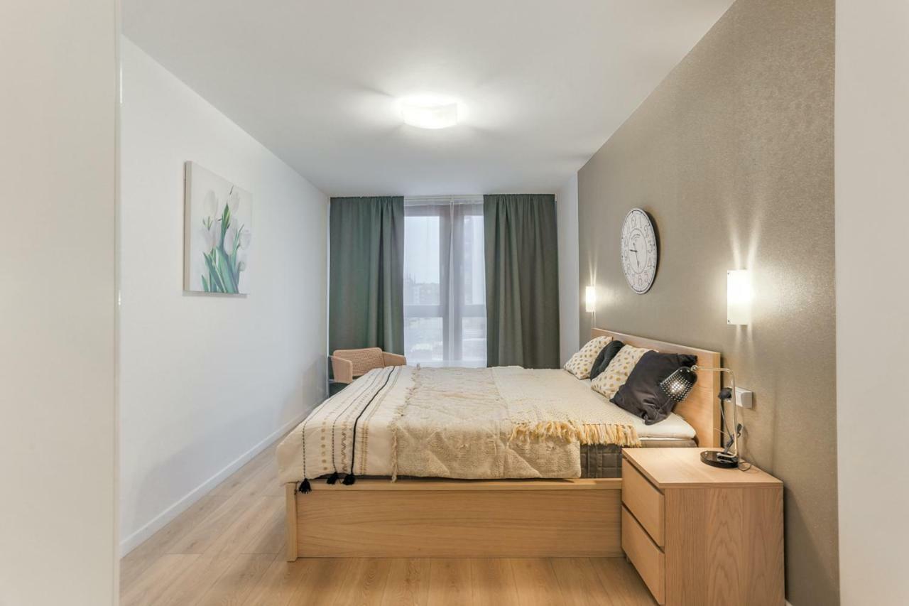 Apartmate Spacious Apartment With Balcony Oldtown For 6 People Gdansk Exterior photo
